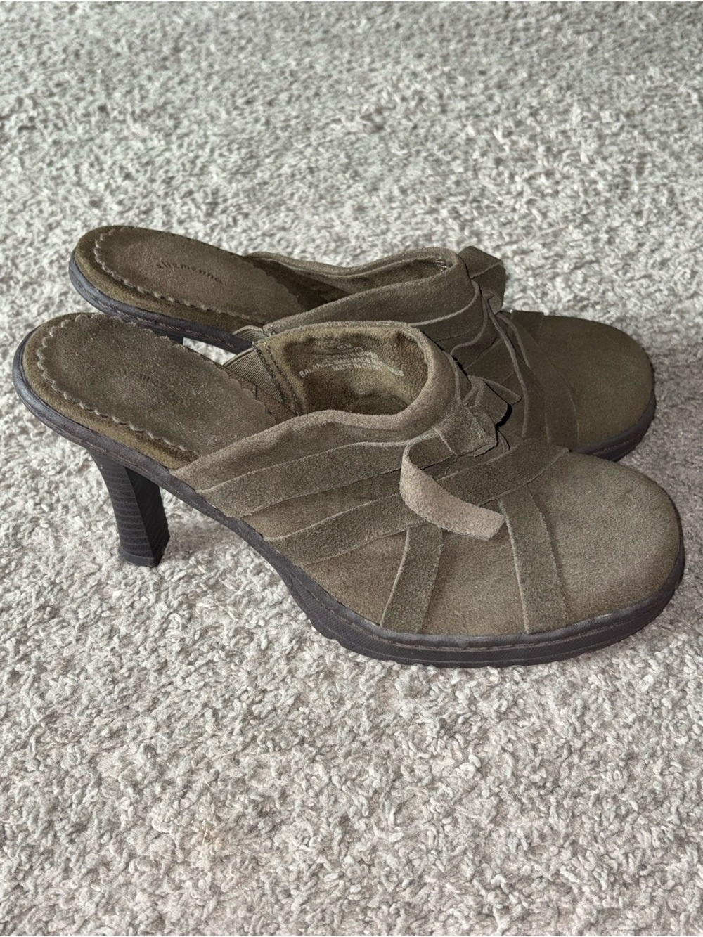 VTG Ellemenno Strippy Y2K Olive Suede Mule Heels Women’s‎ Size 10M 2000’s Grunge - Picture 2 of 11